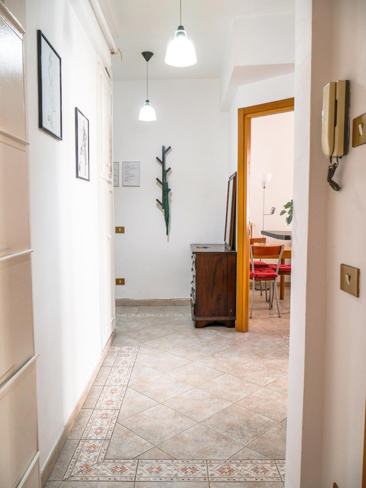 רומא Modern 1 Bedroom Near Metro מראה חיצוני תמונה
