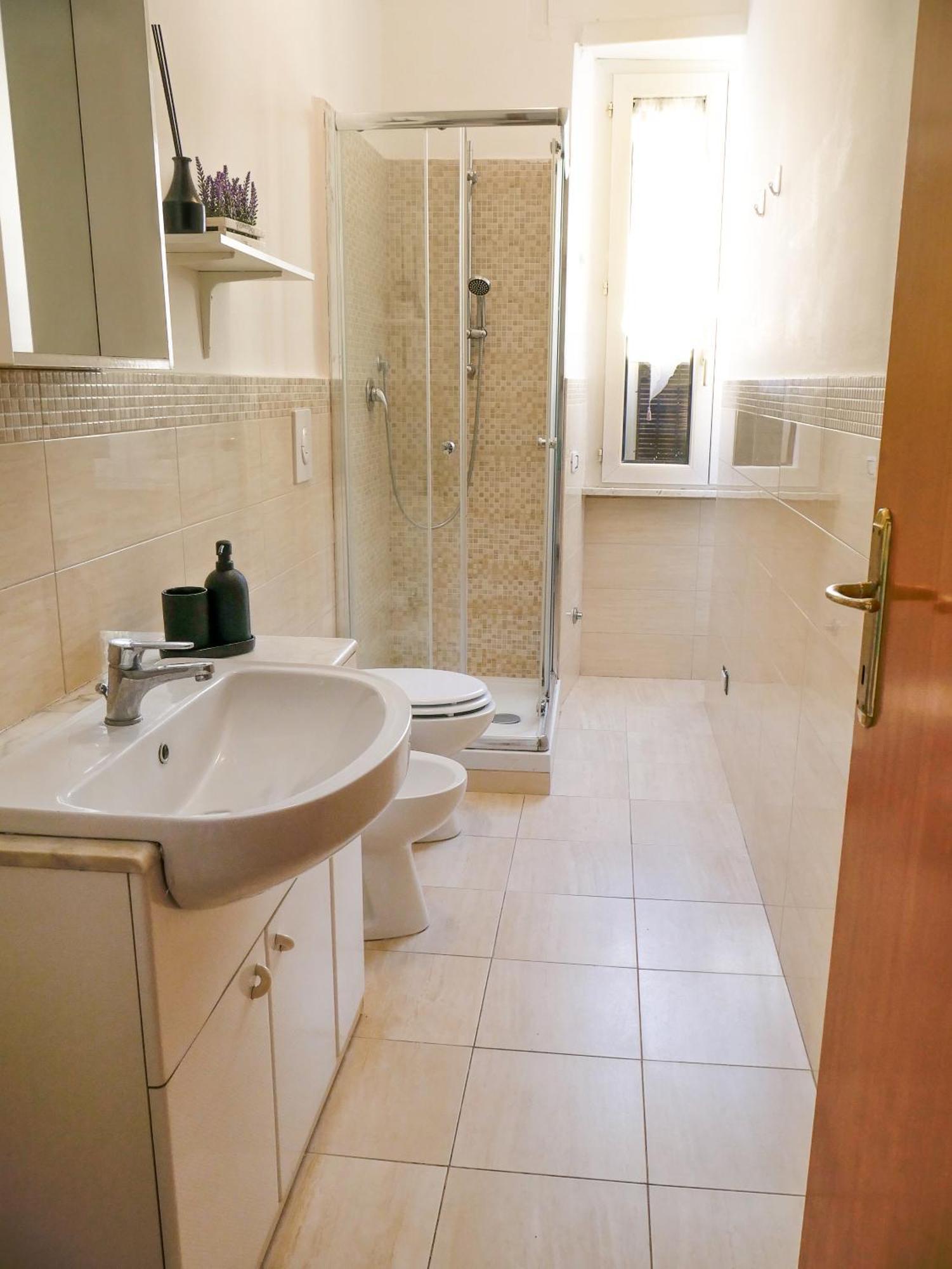 רומא Modern 1 Bedroom Near Metro מראה חיצוני תמונה