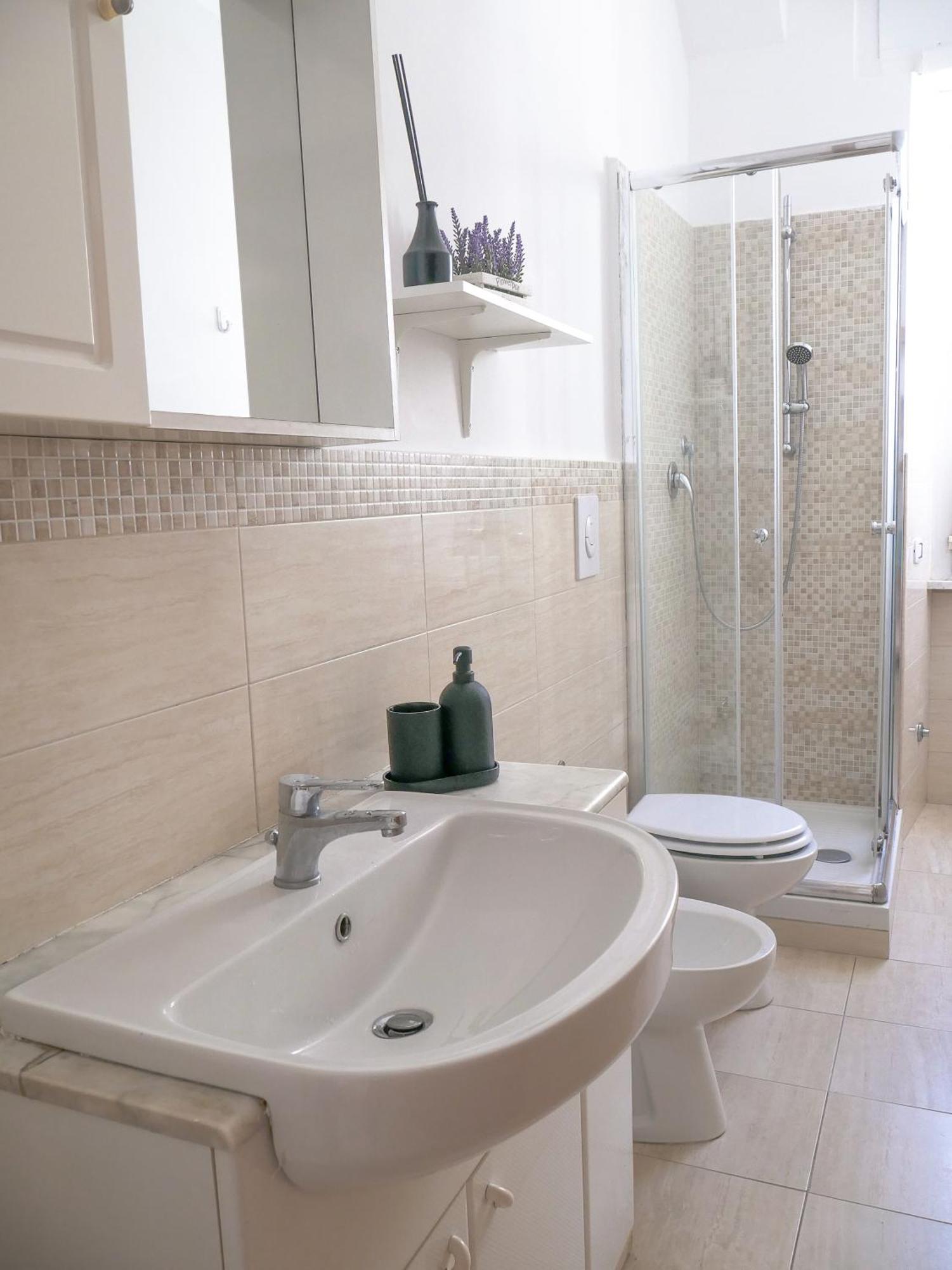 רומא Modern 1 Bedroom Near Metro מראה חיצוני תמונה